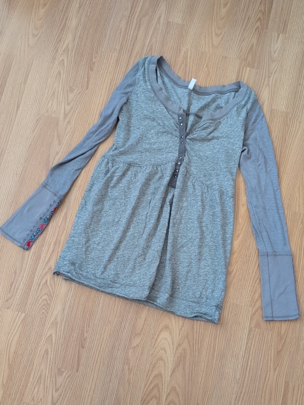 Long Sleeve Heather Grey Henley Tunic Top - Women's